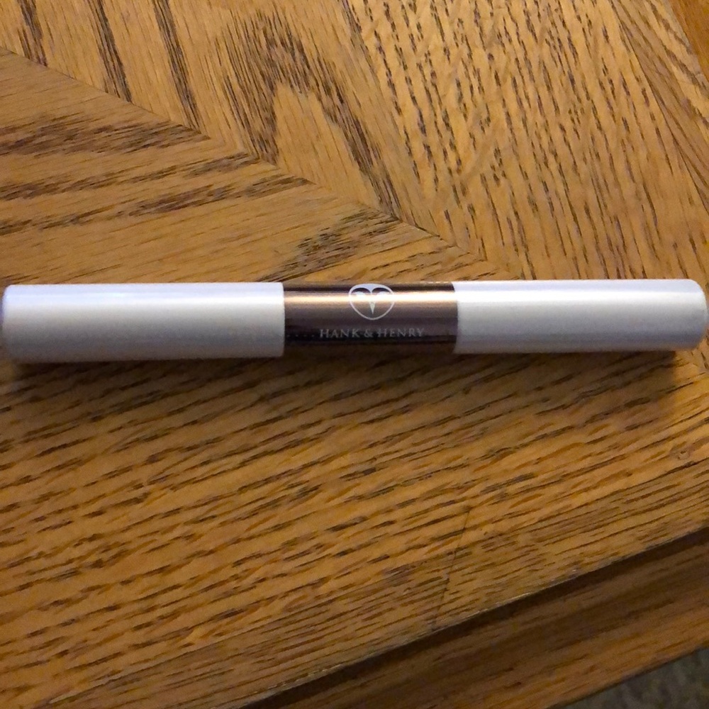 Hank and Henry waterproof mascara duo